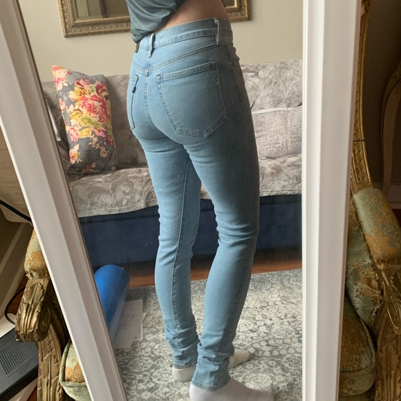 Aritzia x Levi’s Sliver High Rise Skinny - Picture 3 of 7